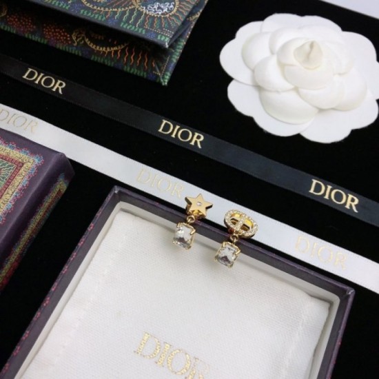 Great 2022 DIOR Dior earrings Great 2022 DIOR Dior earrings