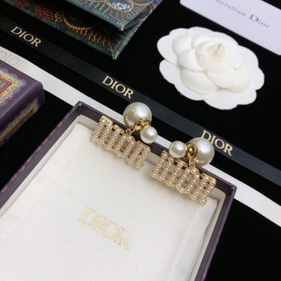 Excellent quality 2022 DIOR Dior earrings Excellent quality 2022 DIOR Dior earrings