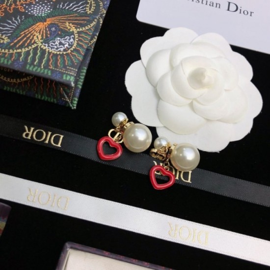 Latest popular topic boiling DIOR Dior 2022AW earrings Latest popular topic boiling DIOR Dior 2022AW earrings