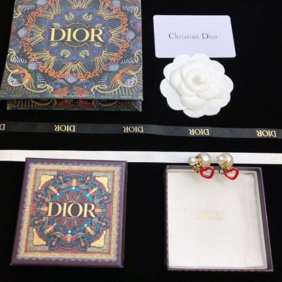 Latest popular topic boiling DIOR Dior 2022AW earrings Latest popular topic boiling DIOR Dior 2022AW earrings