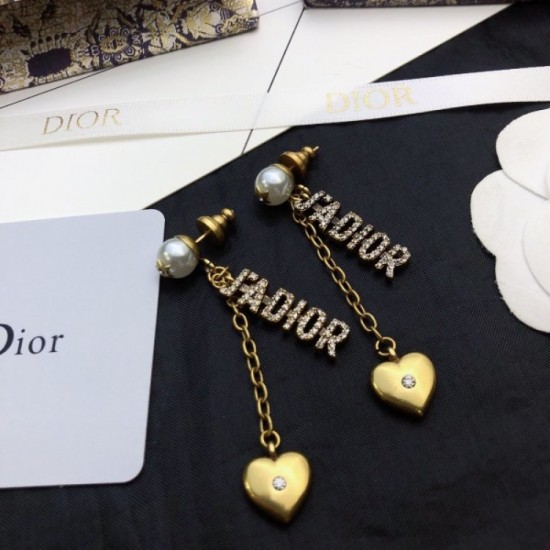 Autumn new work with a sense of stability DIOR Dior 2022AW Earrings Autumn new work with a sense of stability DIOR Dior 2022AW Earrings