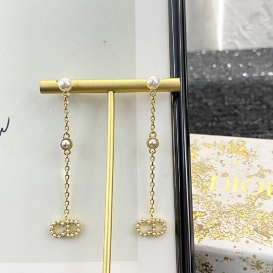 New Limited Quantity Sale DIOR Dior 2022AW Earrings New Limited Quantity Sale DIOR Dior 2022AW Earrings