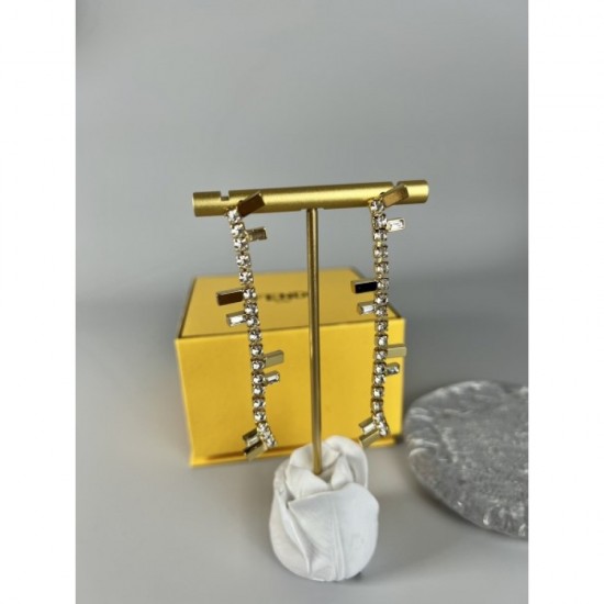 FENDI Fendi 2022AW earrings that you can fully enjoy this fall FENDI Fendi 2022AW earrings that you can fully enjoy this fall