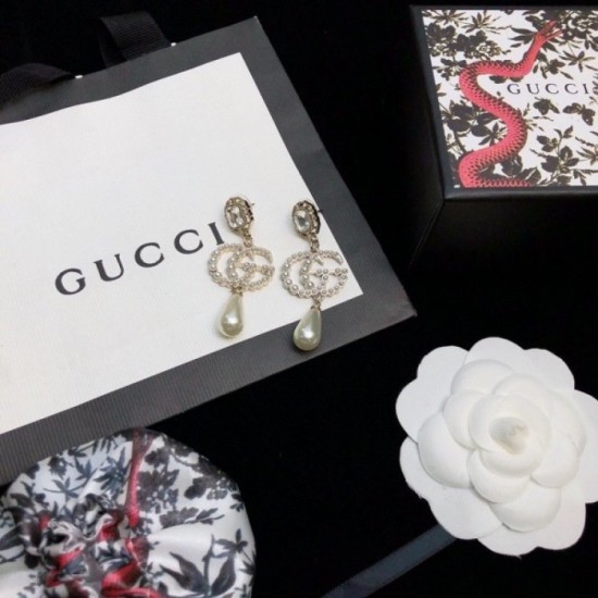 Summer essentials 2022 GUCCI Gucci earrings Summer essentials 2022 GUCCI Gucci earrings