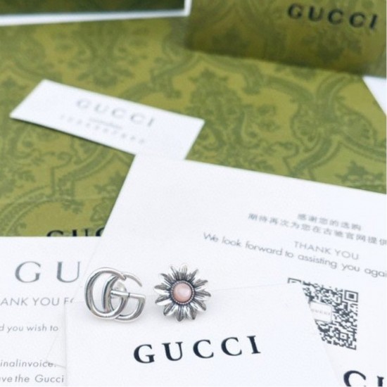 Overwhelmingly popular 2022 GUCCI Gucci earrings Overwhelmingly popular 2022 GUCCI Gucci earrings
