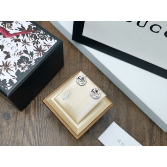 Street fashion 2022 GUCCI Gucci earrings Street fashion 2022 GUCCI Gucci earrings