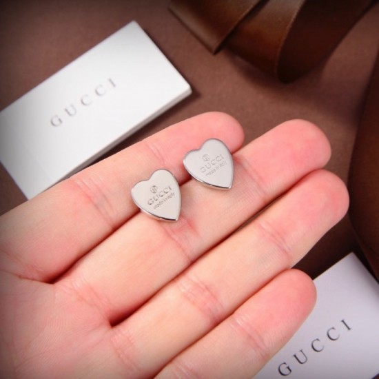 Gift you should give GUCCI Gucci 2022AW Earrings Gift you should give GUCCI Gucci 2022AW Earrings