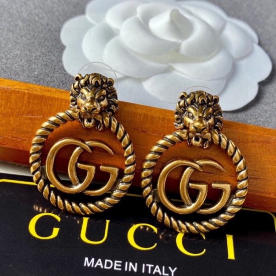 GUCCI Gucci 2022AW earrings overflowing with an adult impression GUCCI Gucci 2022AW earrings overflowing with an adult impression