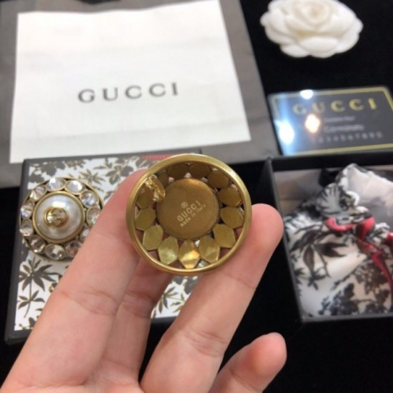 Plenty of adult atmosphere GUCCI Gucci 2022AW earrings Plenty of adult atmosphere GUCCI Gucci 2022AW earrings