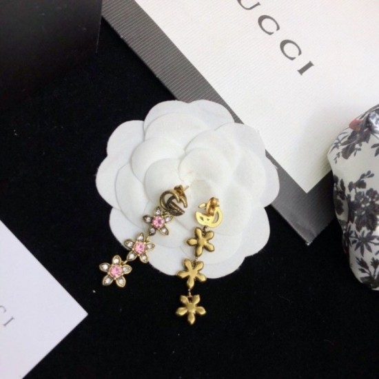 Fall / Winter Limited Colors and Overseas Limited GUCCI Gucci 2022AW Earrings Fall / Winter Limited Colors and Overseas Limited GUCCI Gucci 2022AW Earrings