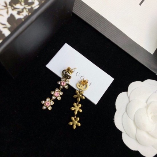 Fall / Winter Limited Colors and Overseas Limited GUCCI Gucci 2022AW Earrings Fall / Winter Limited Colors and Overseas Limited GUCCI Gucci 2022AW Earrings
