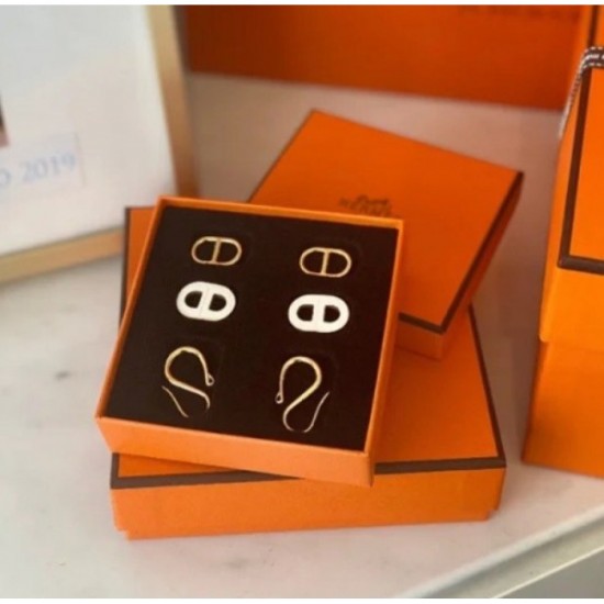 Popular item every year 2022 HERMES Hermes earrings Popular item every year 2022 HERMES Hermes earrings