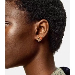 It is OK if even this is pressed! LOEWE Loewe 2022AW earrings