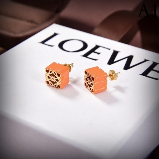 It is OK if even this is pressed! LOEWE Loewe 2022AW earrings It is OK if even this is pressed! LOEWE Loewe 2022AW earrings