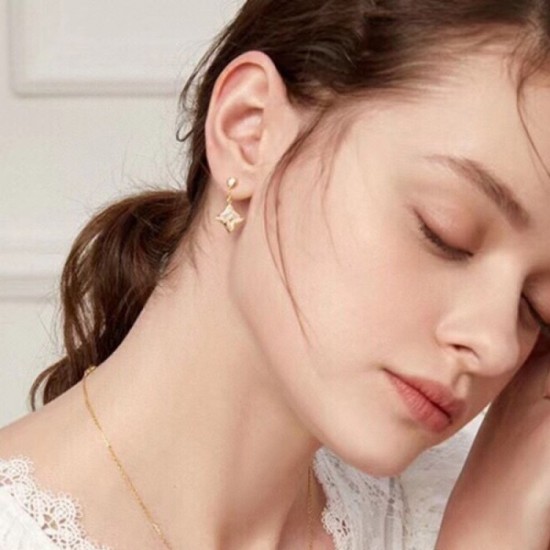 Popular explosion 2022 LOUIS VUITTON Louis Vuitton earrings Popular explosion 2022 LOUIS VUITTON Louis Vuitton earrings