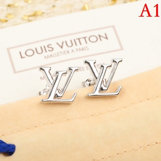Huge popularity 2022 LOUIS VUITTON Louis Vuitton earrings Huge popularity 2022 LOUIS VUITTON Louis Vuitton earrings