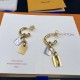 Fashionable impression 2022 LOUIS VUITTON Louis Vuitton earrings Fashionable impression 2022 LOUIS VUITTON Louis Vuitton earrings