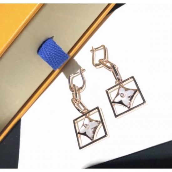 For limited gifts LOUIS VUITTON Louis Vuitton 2022AW earrings For limited gifts LOUIS VUITTON Louis Vuitton 2022AW earrings
