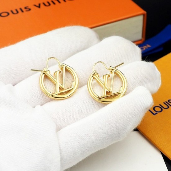 The latest style LOUIS VUITTON Louis Vuitton 2022AW earrings The latest style LOUIS VUITTON Louis Vuitton 2022AW earrings