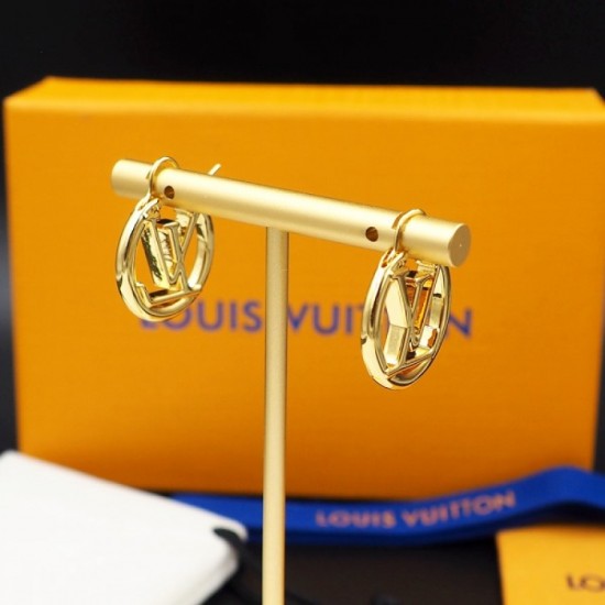 The latest style LOUIS VUITTON Louis Vuitton 2022AW earrings The latest style LOUIS VUITTON Louis Vuitton 2022AW earrings