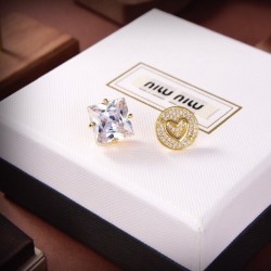New Spring / Summer 2022 MIU MIU Earrings