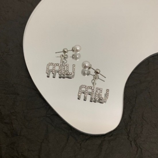 Super deals cheap 2022 MIU MIU Miu Miu earrings Super deals cheap 2022 MIU MIU Miu Miu earrings