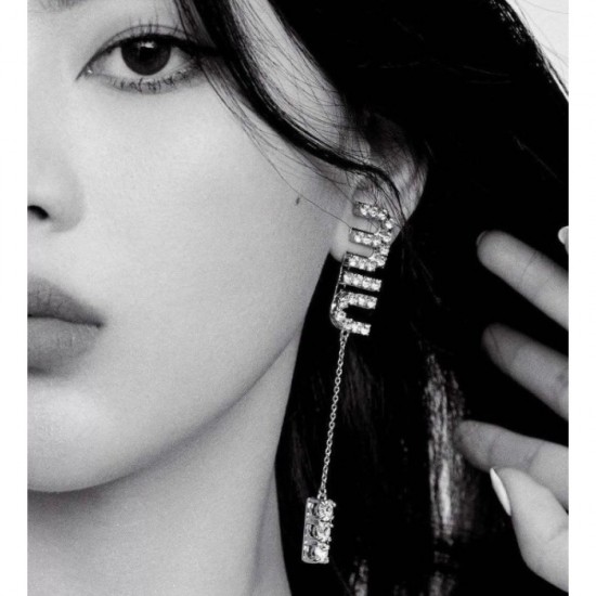 High utilization 2022 MIU MIU Miu Miu earrings High utilization 2022 MIU MIU Miu Miu earrings