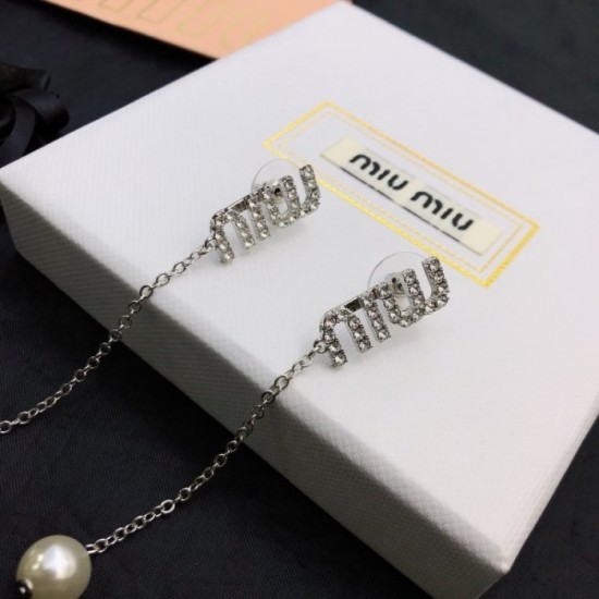 Cumulative Total Sales No. 1 MIU MIU 2022AW Earrings Cumulative Total Sales No. 1 MIU MIU 2022AW Earrings