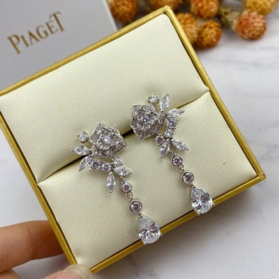 Great value at sale price New 2022 PIAGET Piaget earrings Great value at sale price New 2022 PIAGET Piaget earrings