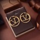 Great success during the fall and winter VALENTINO Valentino 2022AW earrings Great success during the fall and winter VALENTINO Valentino 2022AW earrings