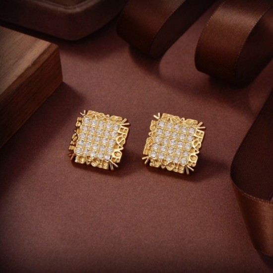 Those who want a classic VERSACE Versace 2022AW earrings Those who want a classic VERSACE Versace 2022AW earrings