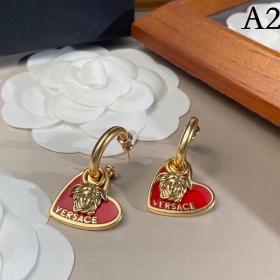 New sold out series VERSACE Versace 2022AW Earrings New sold out series VERSACE Versace 2022AW Earrings
