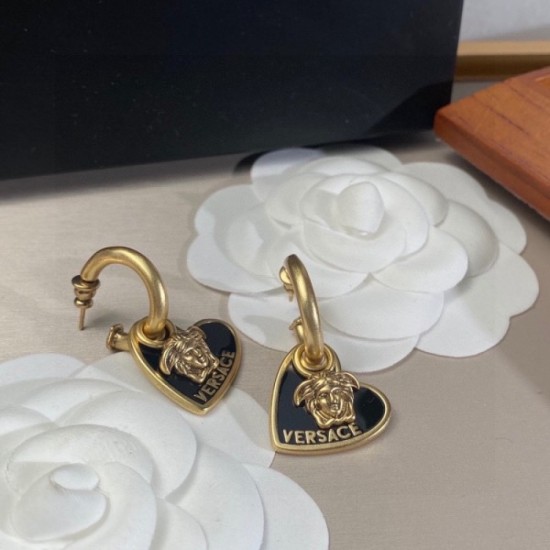 New sold out series VERSACE Versace 2022AW Earrings New sold out series VERSACE Versace 2022AW Earrings