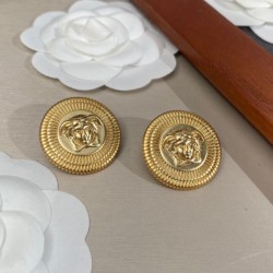 The latest and sure to be sold out VERSACE Versace 2022AW earrings
