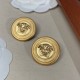 The latest and sure to be sold out VERSACE Versace 2022AW earrings The latest and sure to be sold out VERSACE Versace 2022AW earrings