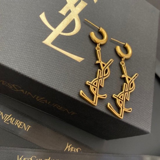 2022 YSL Yves Saint Laurent Earrings for New Office Use 2022 YSL Yves Saint Laurent Earrings for New Office Use