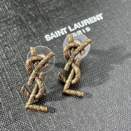 Outstanding color to wear 2022 YSL Yves Saint Laurent Earrings Outstanding color to wear 2022 YSL Yves Saint Laurent Earrings