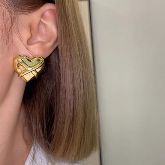 Special price new limited edition YSL Yves Saint Laurent 2022AW earrings Special price new limited edition YSL Yves Saint Laurent 2022AW earrings