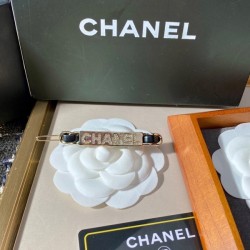 CHANEL 2022SS Oversized Hair Ornament