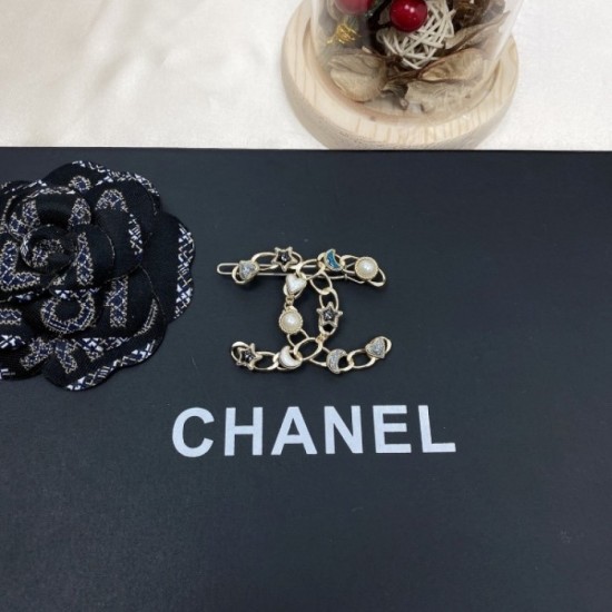 CHANEL 2022SS New Limited Hair Ornaments as soon as possible CHANEL 2022SS New Limited Hair Ornaments as soon as possible