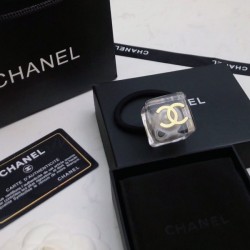 CHANEL 2022SS Hair ornament with a strong presence every season