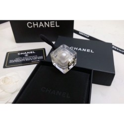 CHANEL 2022SS Hair ornament with a strong presence every season