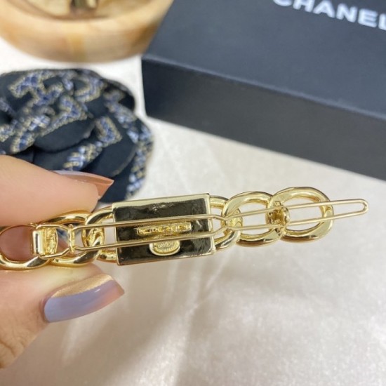 CHANEL 2022SS New hair ornaments this summer that you can't miss CHANEL 2022SS New hair ornaments this summer that you can't miss