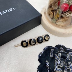 CHANEL 2022SS An indispensable item for this summer Hair ornaments