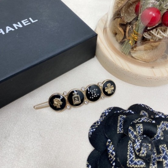 CHANEL 2022SS An indispensable item for this summer Hair ornaments CHANEL 2022SS An indispensable item for this summer Hair ornaments