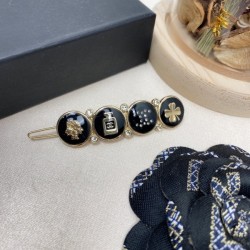 CHANEL 2022SS An indispensable item for this summer Hair ornaments