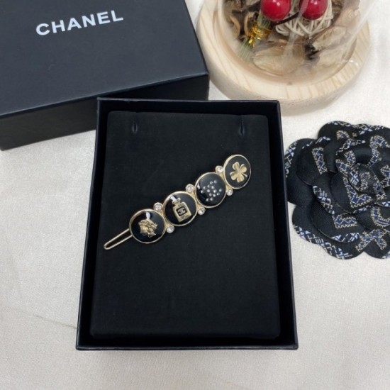 CHANEL 2022SS An indispensable item for this summer Hair ornaments CHANEL 2022SS An indispensable item for this summer Hair ornaments
