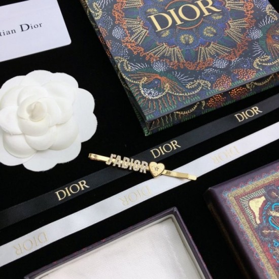 DIOR Dior 2022SS Notable hair ornaments this spring and summer DIOR Dior 2022SS Notable hair ornaments this spring and summer
