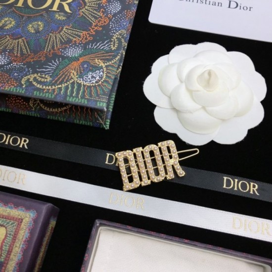 DIOR Dior 2022SS New summer hair accessory that is inevitable to hit this season DIOR Dior 2022SS New summer hair accessory that is inevitable to hit this season