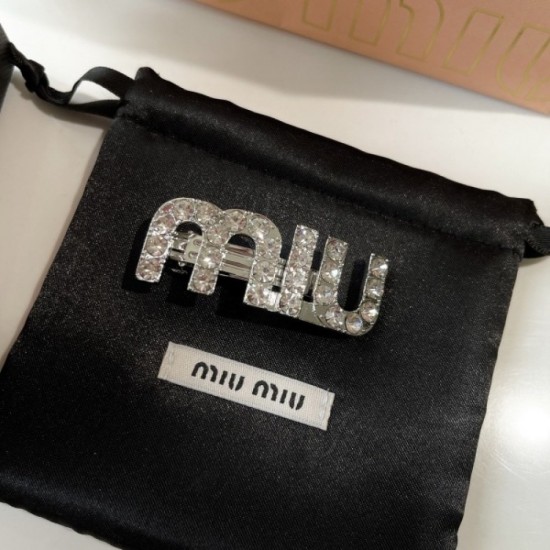 MIU MIU 2022SS Hair ornaments Styles that can be used for the summer MIU MIU 2022SS Hair ornaments Styles that can be used for the summer